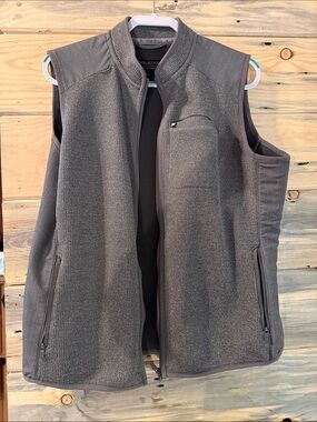 Fabletics Gray Textured Zip-Front Vest